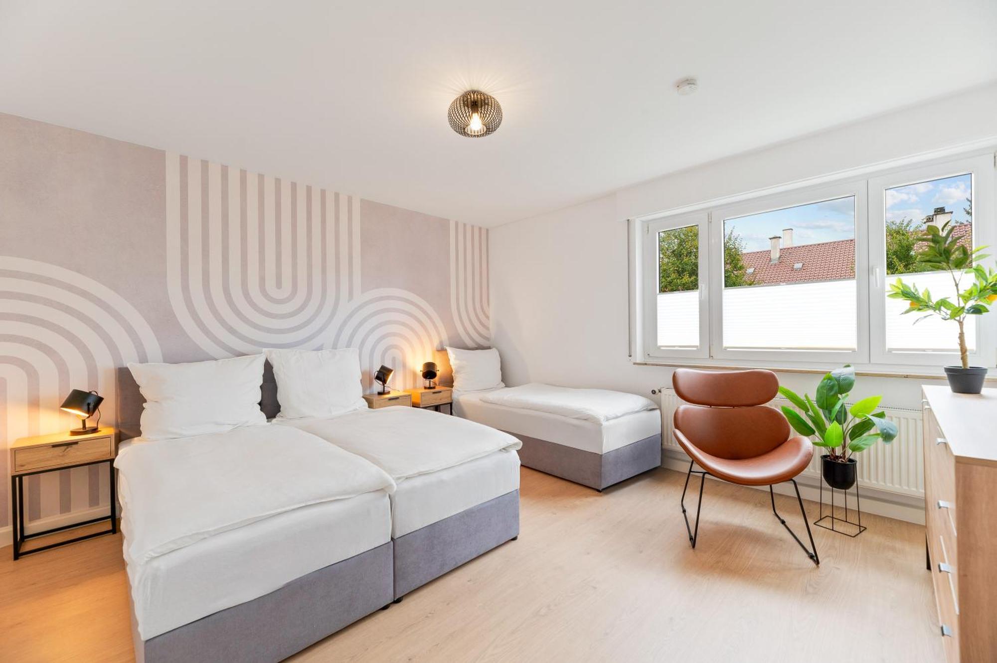 Westside Flat - 5Min To Downtown Lejlighed Ludwigsburg Eksteriør billede